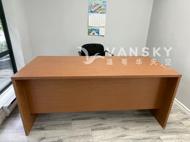 260608194430_office desk 2.jpg